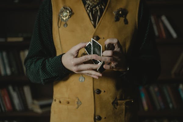 Cyril regard : le mentaliste qui émerveille à lille